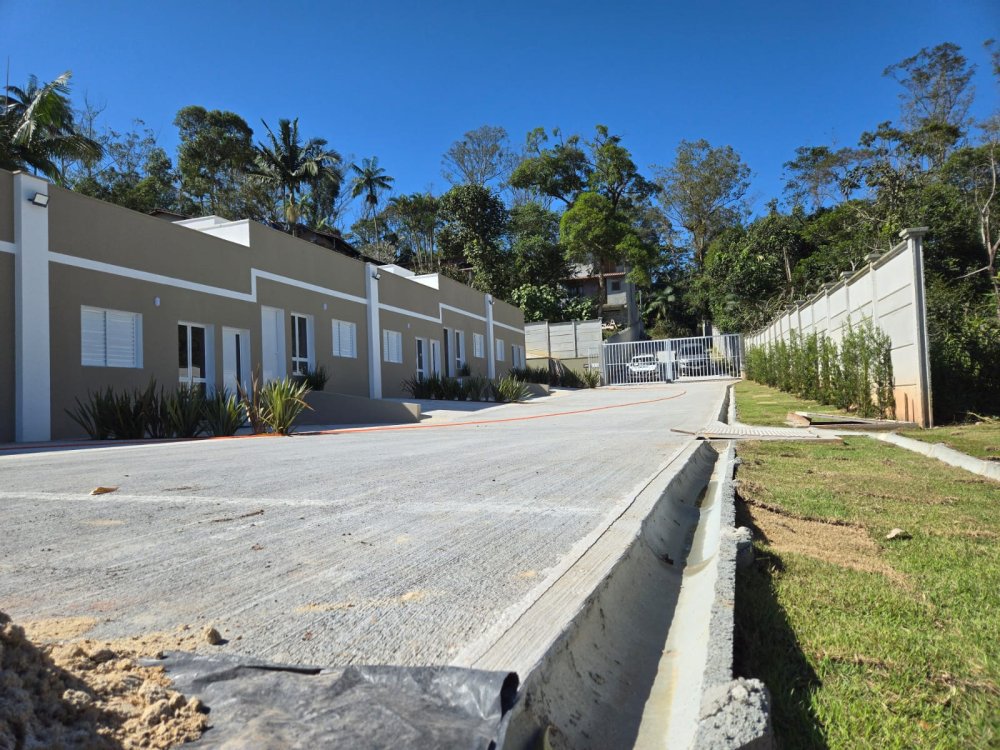 Casa em Condomnio - Venda - Pereira Barreto - Ribeiro Pires - SP